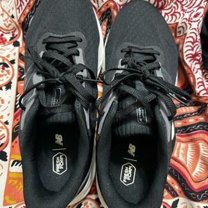New Balance Fresh Foam Arishi v4 Wide Women’s